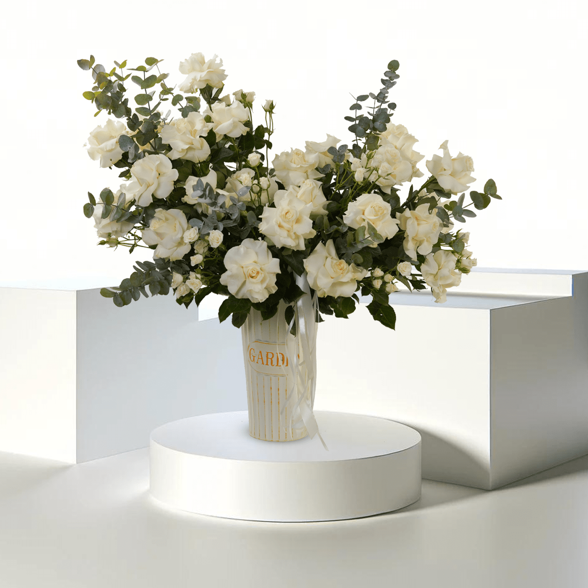 Blooming Garden - Buy Vase Arrangement in Qatar | 24 Hour Flower
