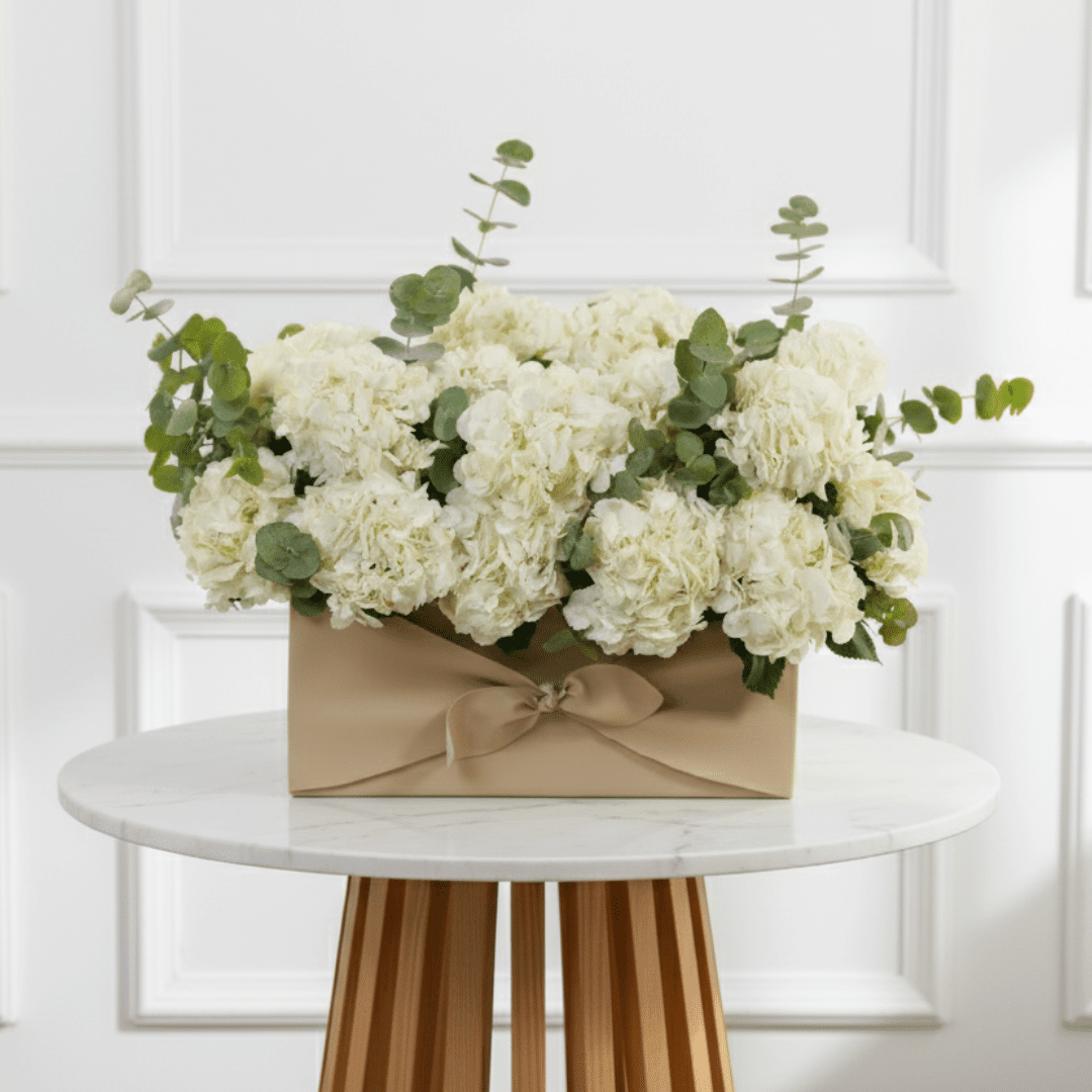 Elegancia Hortensia - THF3002 - Buy 24HF BOX in Qatar | 24 Hour Flower