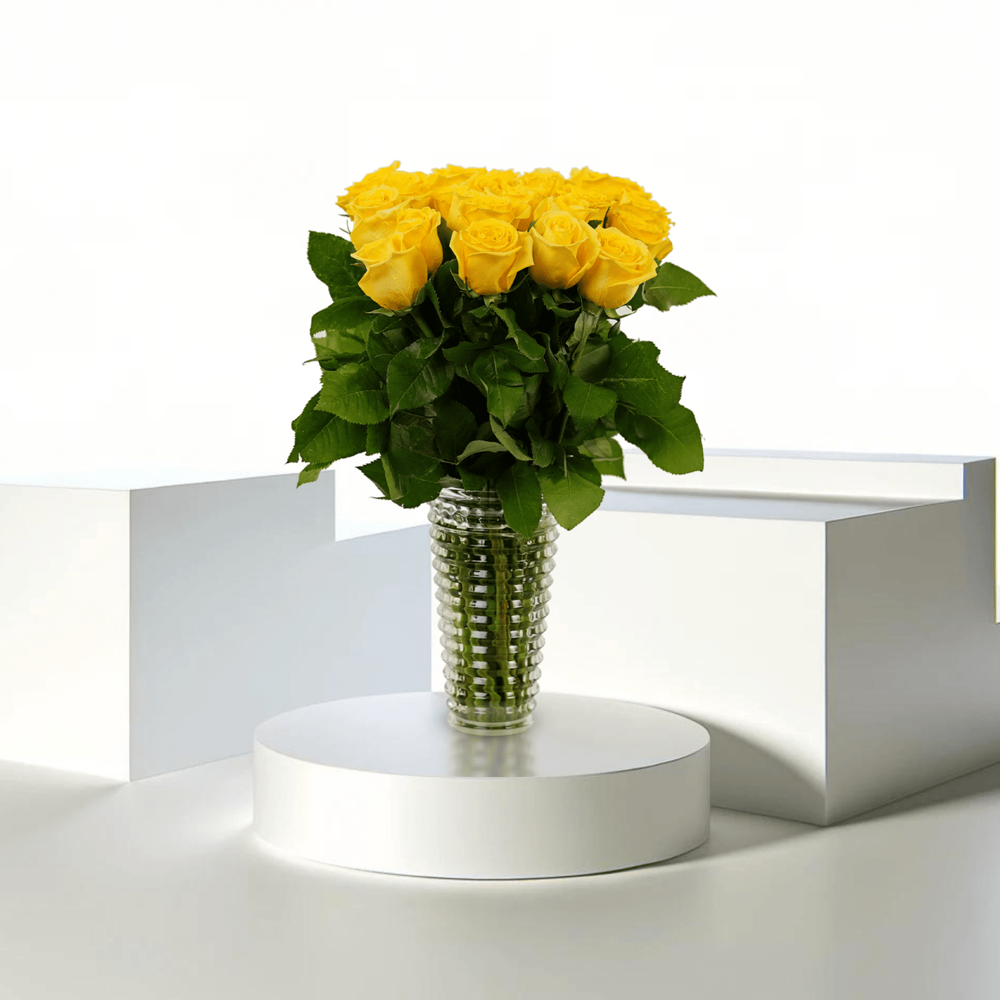 Grazia di Valentina - Buy Vase Arrangement in Qatar | 24 Hour Flower