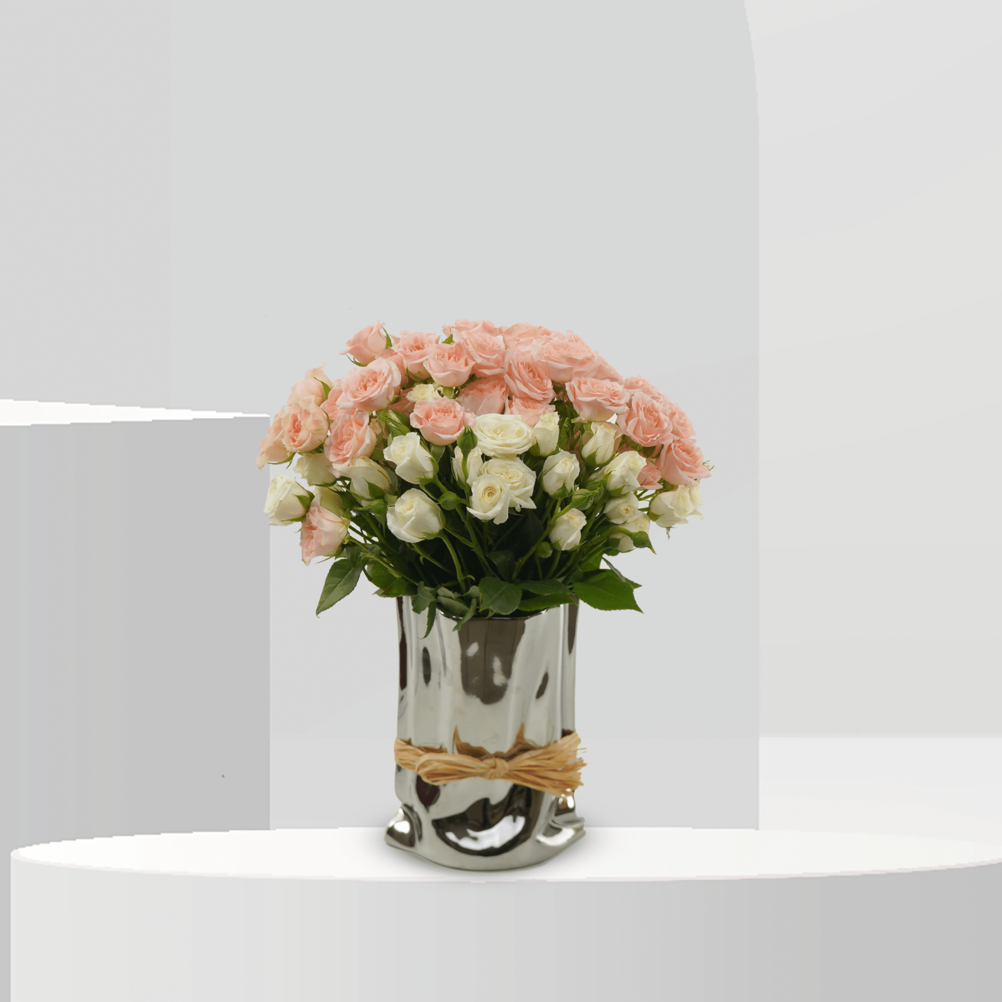 Petite Elegance - B4087 - Buy Vase Arrangement in Qatar | 24 Hour Flower