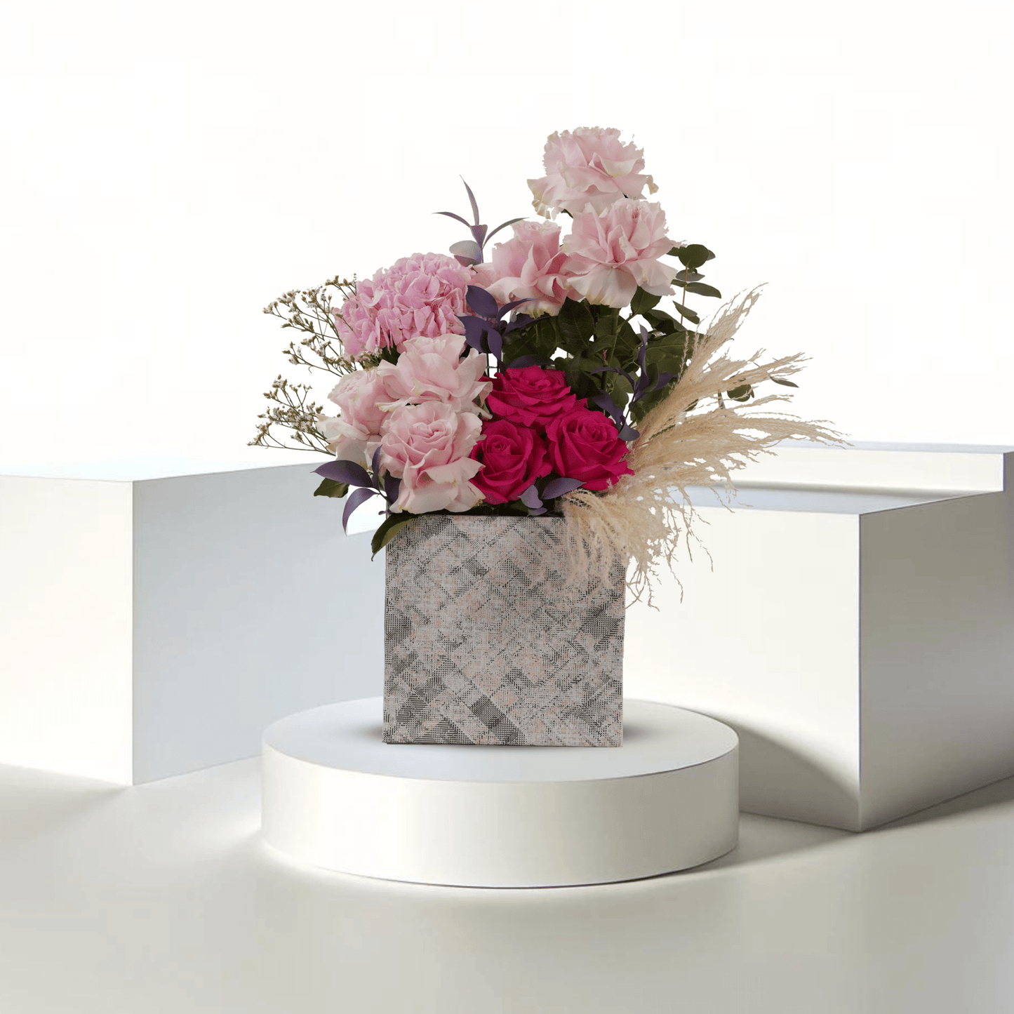 Viviana Floral - Buy 24HF BOX in Qatar | 24 Hour Flower